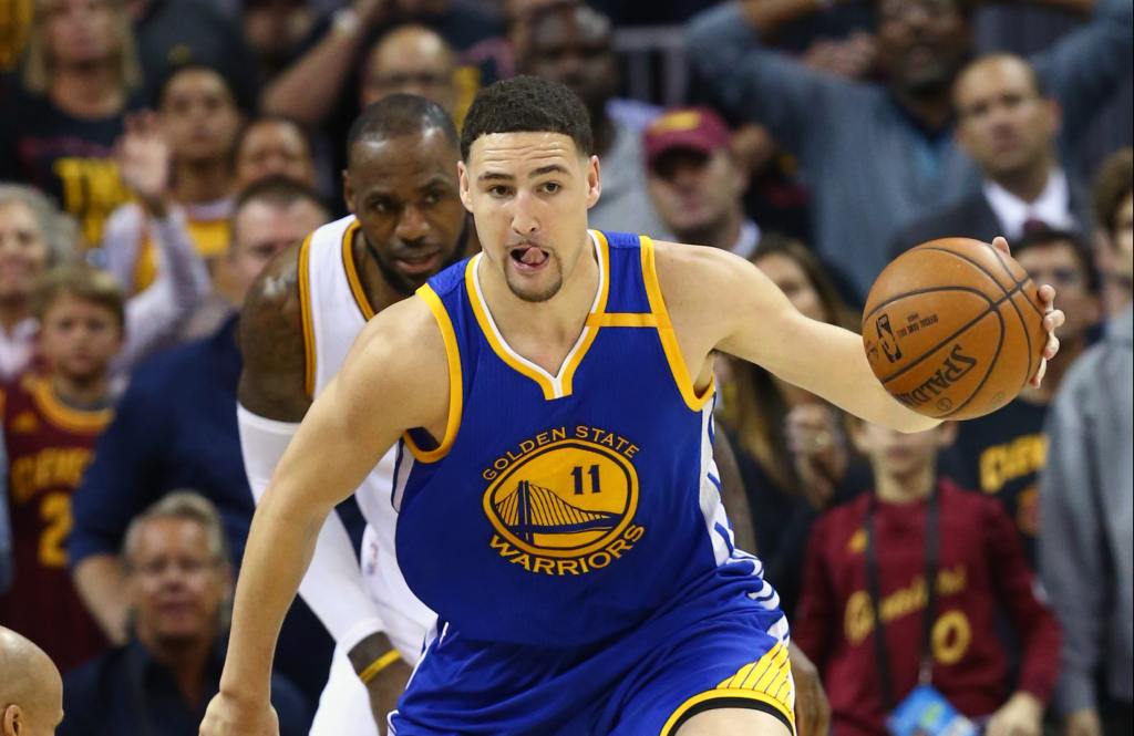 Klay Thompson Tries Exhibition Dunks, Fails Miserably In China